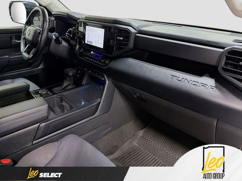 Used 2023 Toyota Tundra SR5 w/ SR5 Convenience Package AWD/4WD image 28