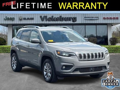 Used 2021 Jeep Cherokee Latitude Lux image 1