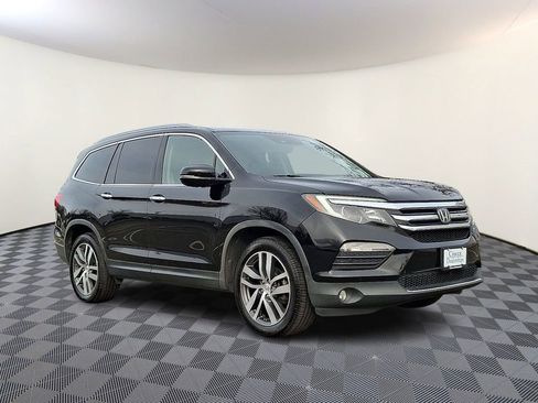 Used 2016 Honda Pilot Elite image 1