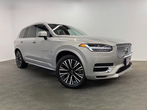 Used 2024 Volvo XC90 T8 Core image 4