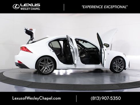 Used 2018 Lexus IS 350 F Sport RWD image 18