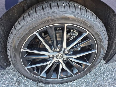 Used 2022 Toyota Camry SE image 8