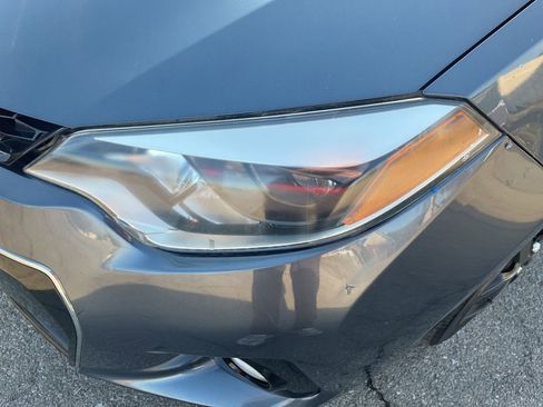 Used 2015 Toyota Corolla S image 36