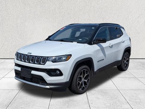 Used 2024 Jeep Compass Limited AWD/4WD image 7