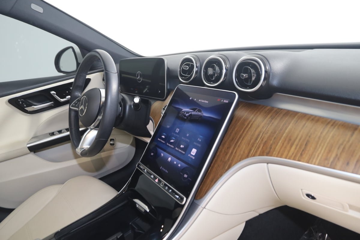 Used 2024 Mercedes-Benz C 300 4MATIC Sedan image 38