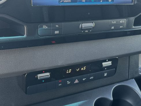 New 2024 Mercedes-Benz eSprinter 170 Cargo image 22