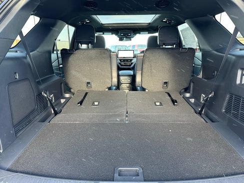 New 2026 Ford Explorer ST-Line w/ ST-Line Street Pack AWD/4WD image 10
