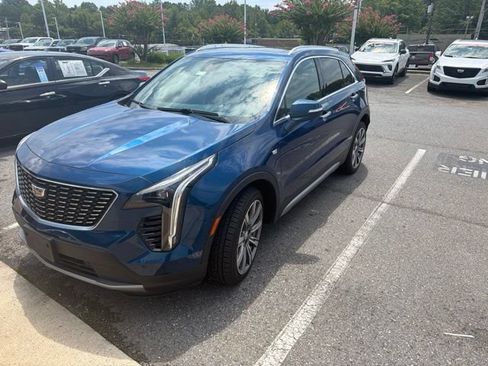 Used 2019 Cadillac XT4 Premium Luxury AWD/4WD image 3