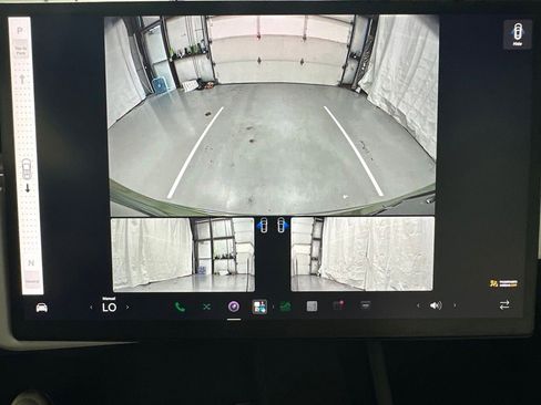 Used 2022 Tesla Model X AWD/4WD image 32