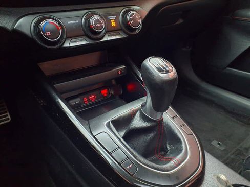 Used 2021 Kia Forte GT image 17