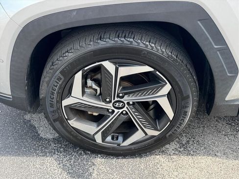 Used 2022 Hyundai Tucson Limited AWD/4WD image 18
