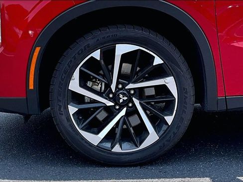 Used 2024 Mitsubishi Outlander SE AWD/4WD image 31