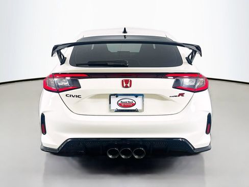 Used 2023 Honda Civic Type R image 6