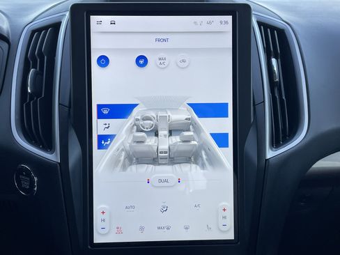 Used 2024 Ford Edge SEL w/ Convenience Package image 32