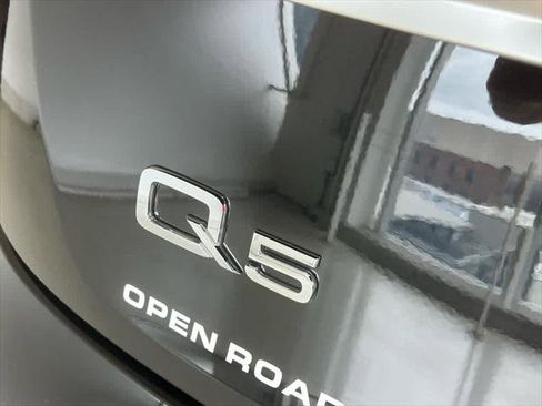 Certified 2025 Audi Q5 2.0T Premium Plus image 22