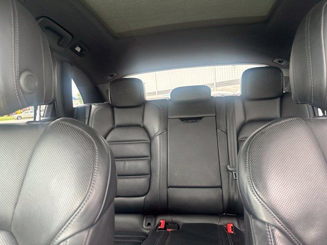 Used 2018 Porsche Macan GTS AWD/4WD image 31