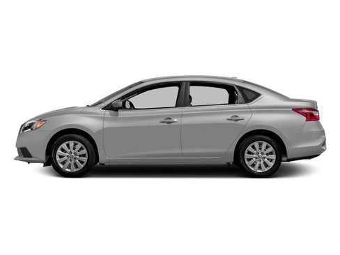 Used 2016 Nissan Sentra SV FWD image 2