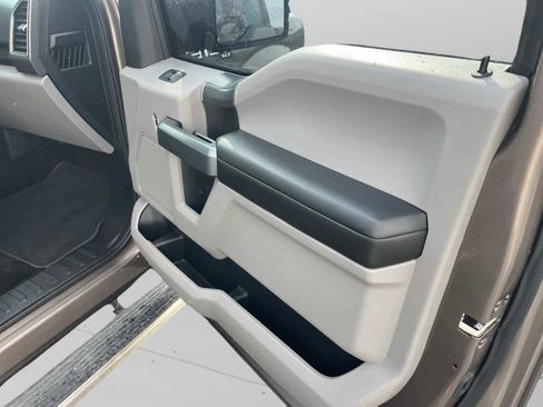Used 2018 Ford F150 XLT w/ XTR Package image 16