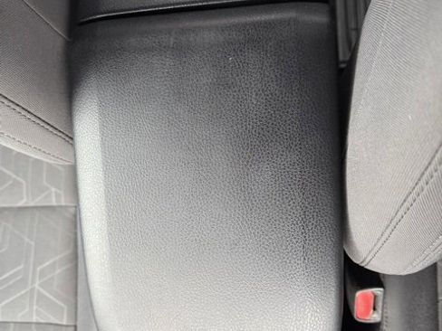 Used 2018 Toyota Tacoma SR5 image 28