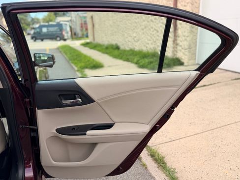 Used 2016 Honda Accord EX-L image 19