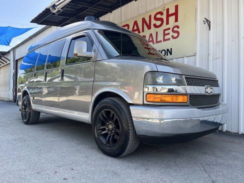 Used 2012 Chevrolet Express 1500 image 5