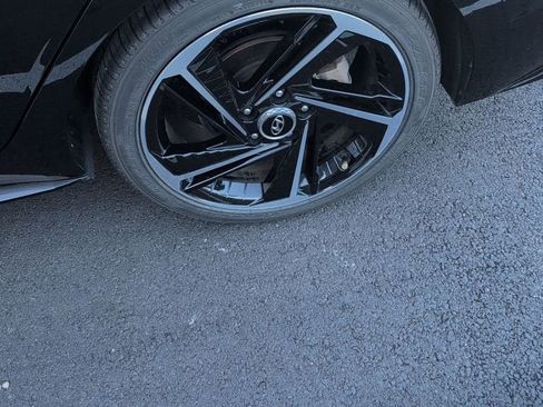 Used 2022 Hyundai Elantra N Line w/ Preferred Accessory Package image 10