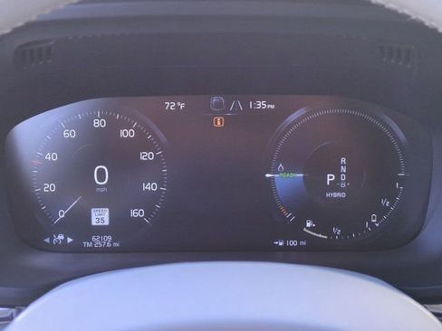 Used 2020 Volvo XC60 T8 Momentum image 22