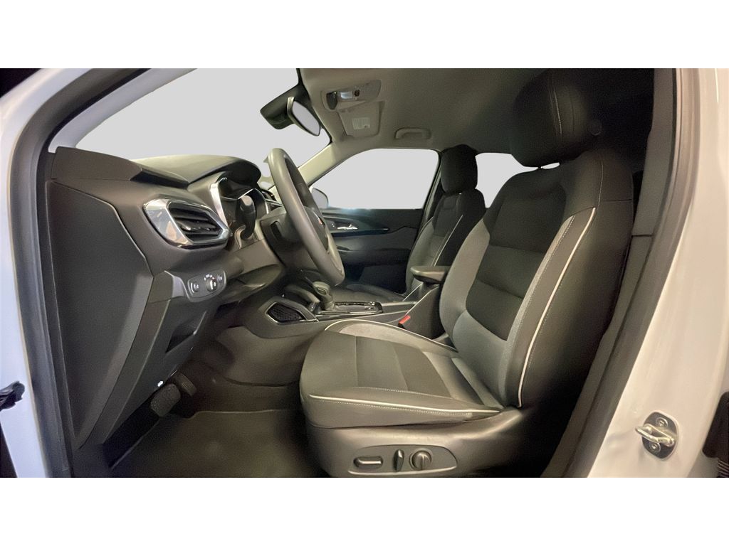 Used 2023 Chevrolet TrailBlazer LT w/ Convenience Package AWD/4WD image 12