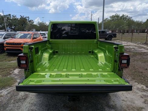 New 2026 Jeep Gladiator Rubicon AWD/4WD image 12