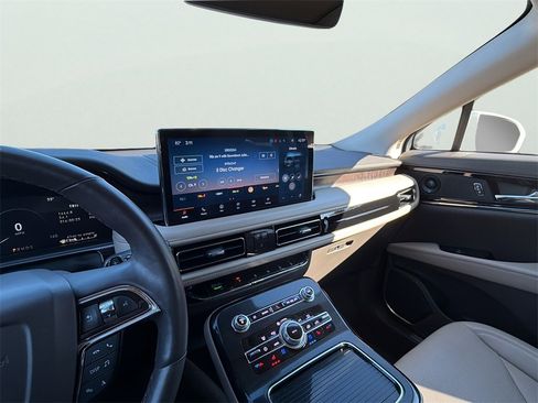 Used 2021 Lincoln Nautilus Reserve w/ Equipment Group 201A image 35