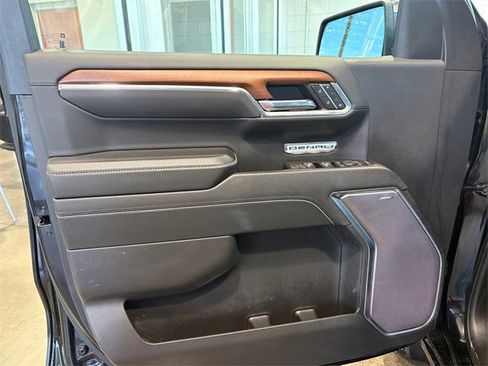 Used 2023 GMC Sierra 1500 Denali w/ Denali Reserve Package image 15