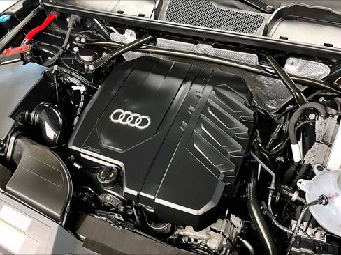 Used 2025 Audi Q5 2.0T Premium AWD/4WD image 31