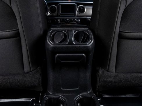 Used 2022 Jeep Wrangler Unlimited Sport AWD/4WD image 33