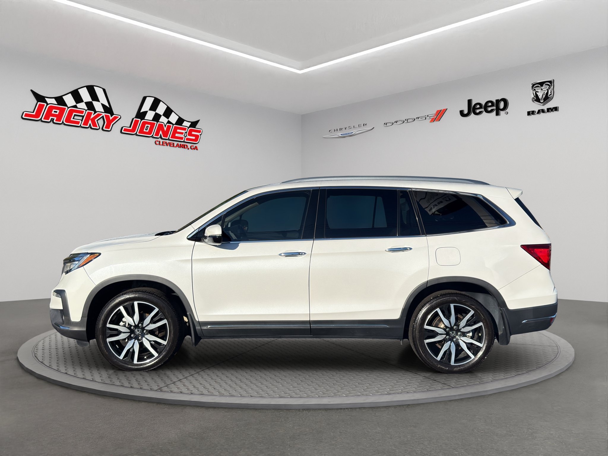Used 2022 Honda Pilot Elite image 3