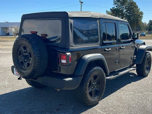 Used 2020 Jeep Wrangler Unlimited Sport image 8