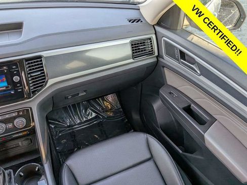 Certified 2023 Volkswagen Atlas SEL R-Line AWD/4WD image 17