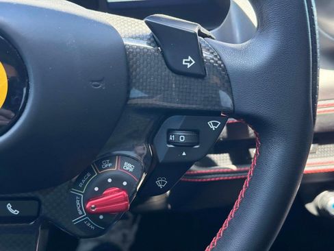 Used 2021 Ferrari F8 Tributo RWD image 37