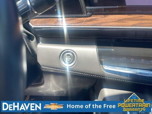 Used 2022 Cadillac Escalade Sport Platinum AWD/4WD image 28