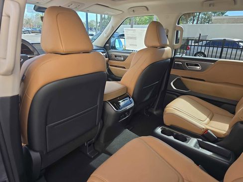 New 2026 INFINITI QX80 Luxe w/ Cargo Package image 15