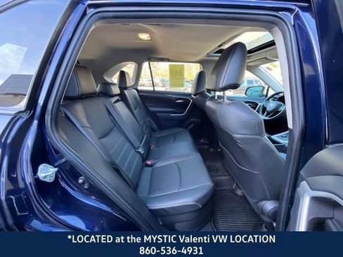 Used 2022 Toyota RAV4 XLE Premium image 21