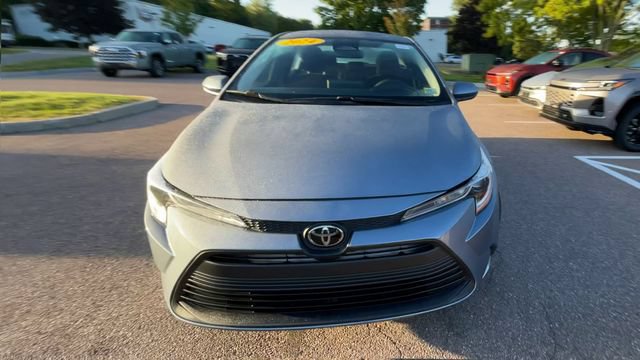 Used 2024 Toyota Corolla LE FWD image 7