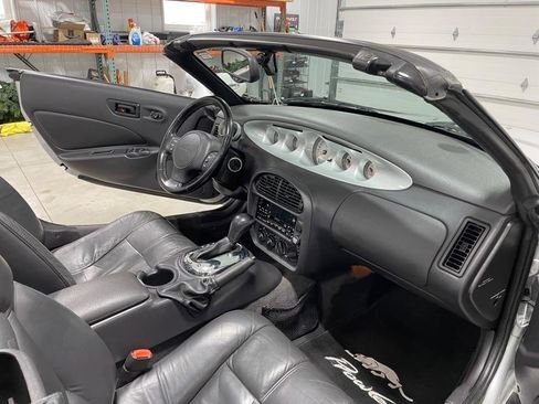 Used 2000 Plymouth Prowler image 23