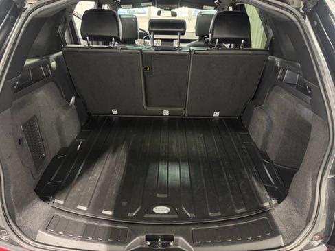 Used 2019 Land Rover Discovery Sport HSE image 14