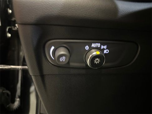 Used 2023 Buick Envision Preferred image 20