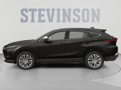 Used 2024 Toyota Venza Limited AWD/4WD image 3