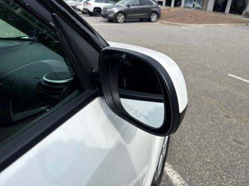 Used 2016 Kia Soul FWD image 11