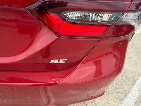 Used 2024 Toyota Camry SE FWD image 7