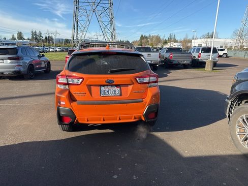 Used 2019 Subaru Crosstrek 2.0i Limited w/ Moonroof Package w/Navigation image 6