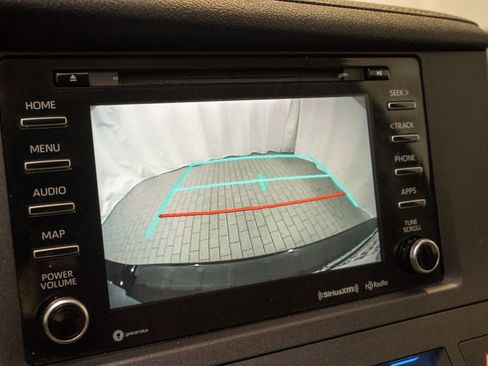 Used 2020 Toyota Sienna XLE image 15