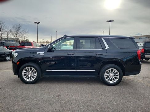 Used 2021 GMC Yukon SLT w/ SLT Premium Package image 8